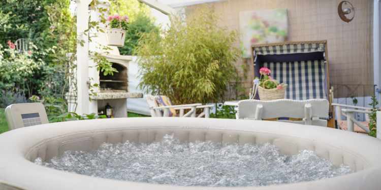 types of hot tubs