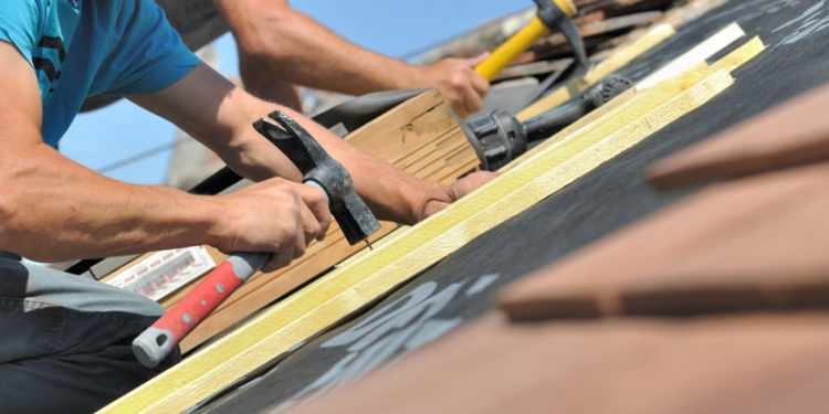 Shingle vs Metal Roof