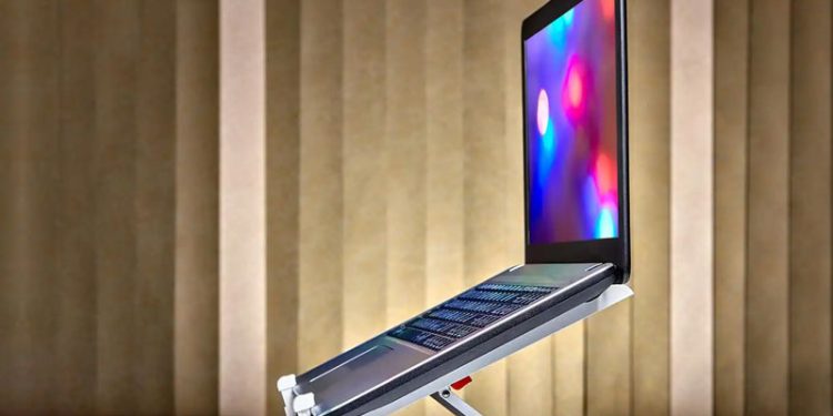 4 Ergonomic Benefits of Laptop Stands