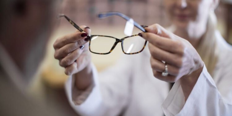 Convenient replacement of Spectacle Parts