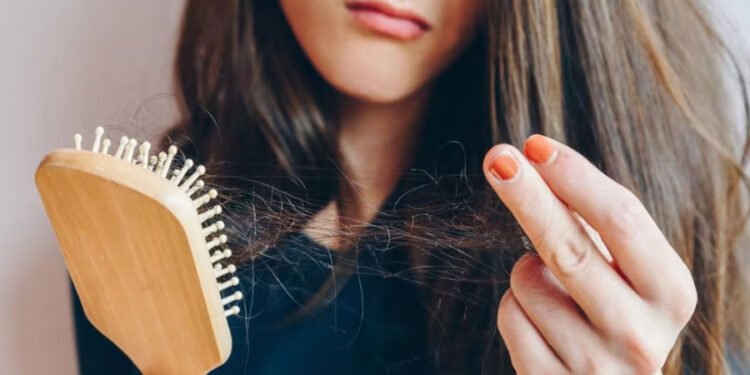 NATURAL INGREDIENTS TO REDUCE HAIR FALL IN WINTER