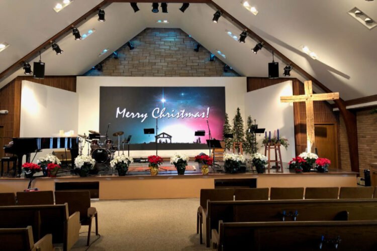 4 Strategies for Implementing Digital Signage Solutions in Churches