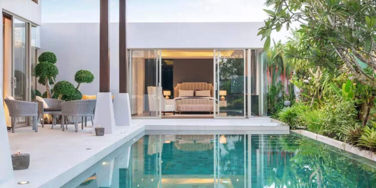 Hiring a Pool Designer