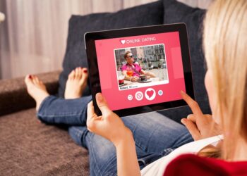 Dating App Fatigue is Real: 7 Signs It’s Time to Switch Your Approach (Not Give Up)